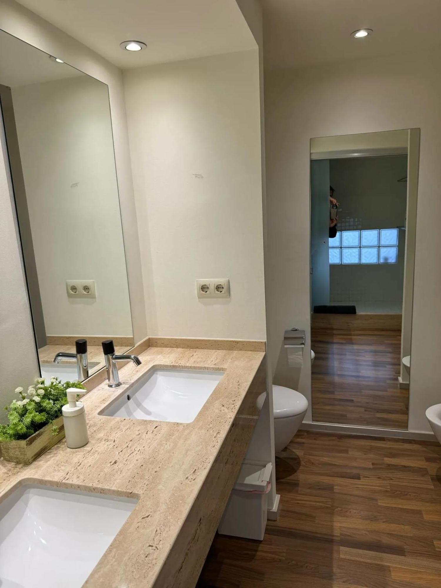 Spacious Apartment In Valencia With Sea View - 160 Sqm Extérieur photo